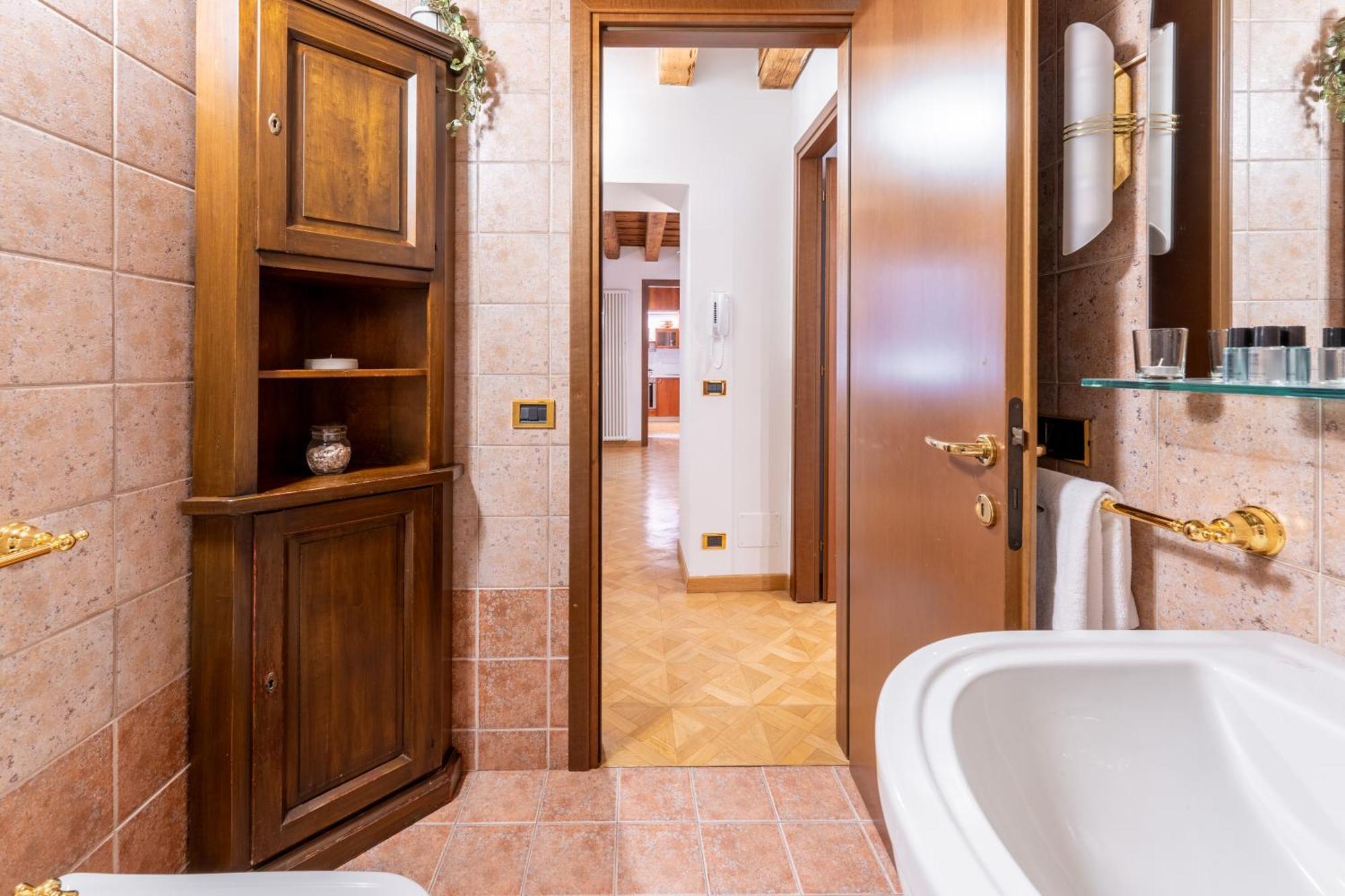 Sgarzerie Luxury Flat 2 Rooms 120Mq Verona Esterno foto