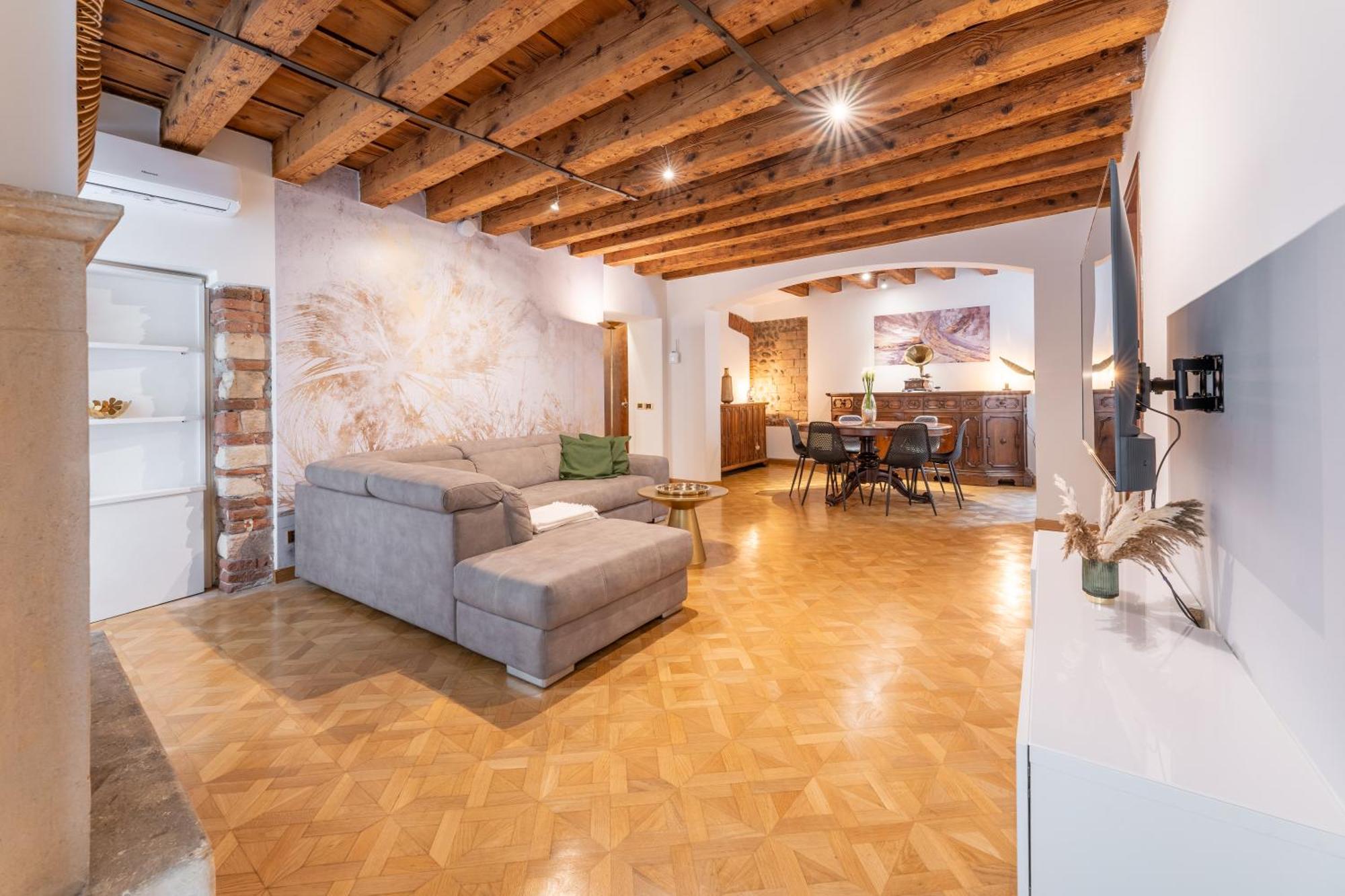 Sgarzerie Luxury Flat 2 Rooms 120Mq Verona Esterno foto