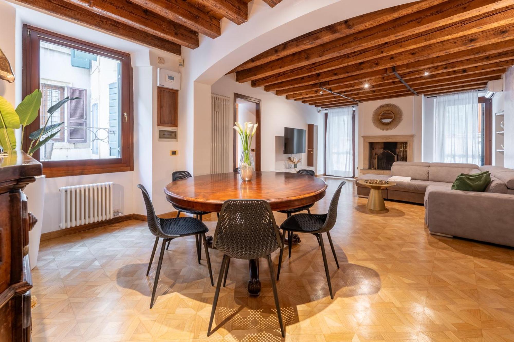 Sgarzerie Luxury Flat 2 Rooms 120Mq Verona Esterno foto