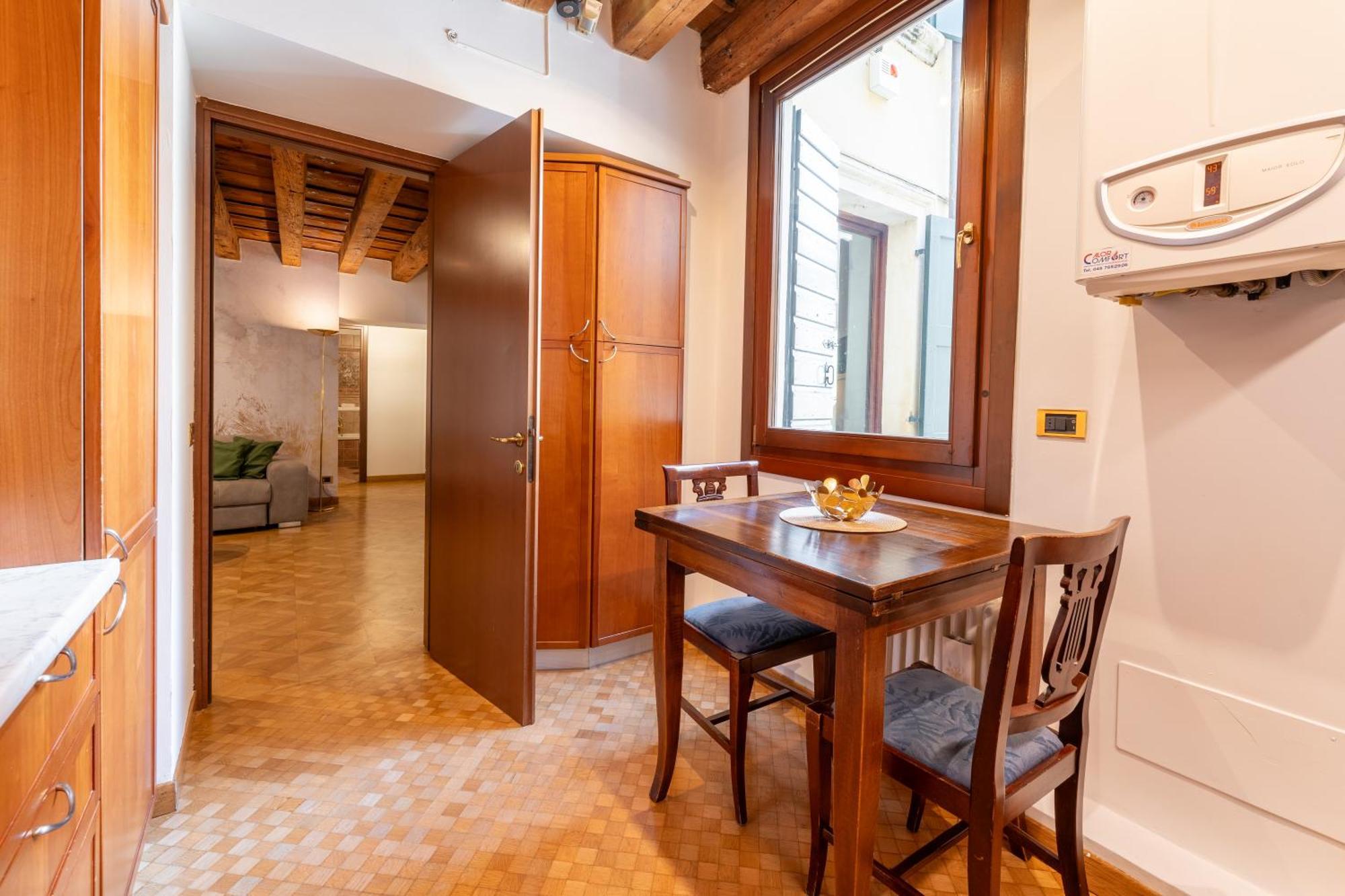 Sgarzerie Luxury Flat 2 Rooms 120Mq Verona Esterno foto