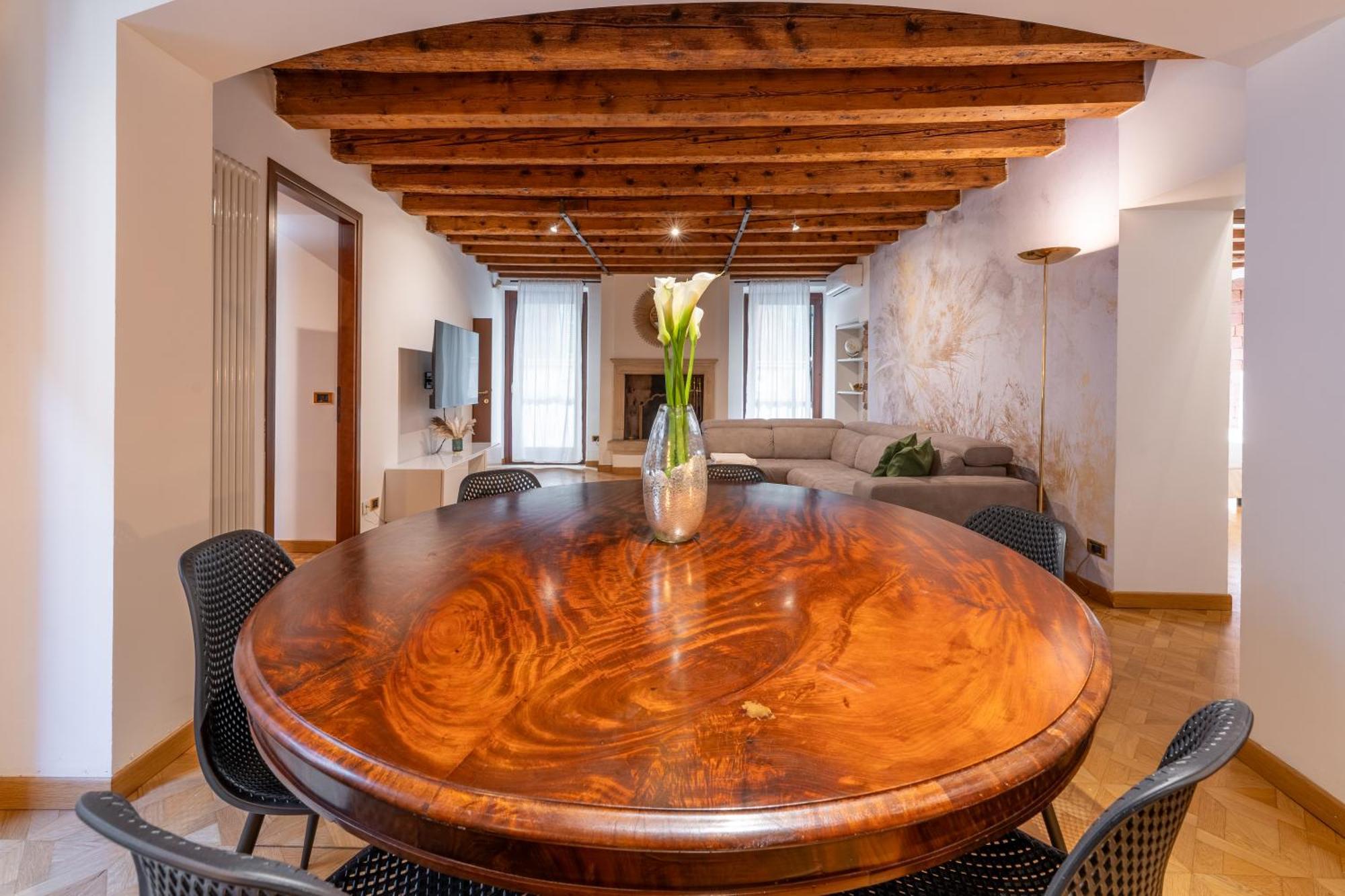 Sgarzerie Luxury Flat 2 Rooms 120Mq Verona Esterno foto